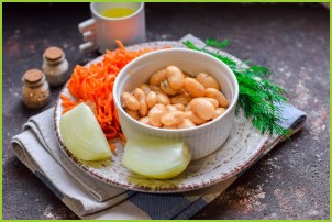 Постный салат с фасолью и корейской морковью - фото шаг 1
