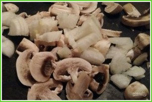 Овощи с грибами без масла - фото шаг 2