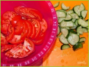 Овощной салат с базиликом - фото шаг 1
