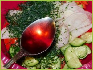 Овощной салат с базиликом - фото шаг 3