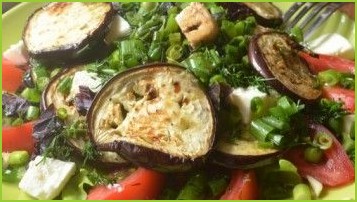 Салат из зелени и помидоров - фото шаг 3