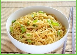 Спагетти с зеленым луком - фото шаг 6