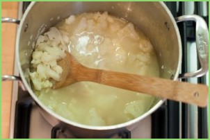 Суп-пюре из цветной капусты с сыром - фото шаг 7