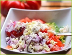 Овощной салат с авокадо и сыром - фото шаг 4