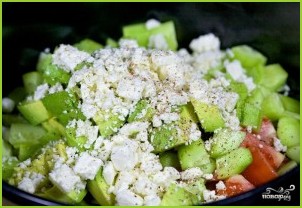 Овощной салат с авокадо - фото шаг 6