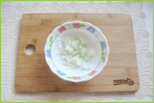 Салат со свининой и солеными огурцами - фото шаг 2