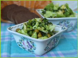 Постный салат с зеленым луком - фото шаг 5