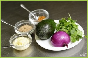 Простой салат из авокадо - фото шаг 1