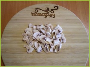 Салат из свежих грибов шампиньонов - фото шаг 6