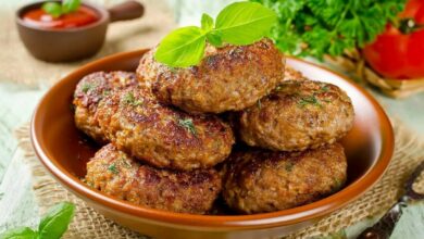 Котлеты мясные с окарой