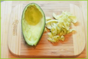 Салат из авокадо - фото шаг 2
