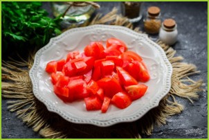 Салат из баклажанов, яиц и помидор - фото шаг 3