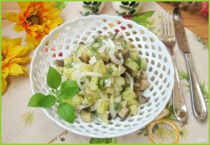 Салат с солеными баклажанами и картофелем - фото шаг 8
