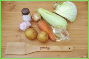 Рагу с кабачками, картофелем и капустой - фото шаг 1