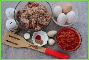 Фрикадельки с томатным соусом и яйцом - фото шаг 1