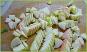 Салат с помидорами и яблоками - фото шаг 2