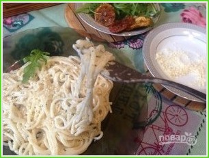 Спагетти с сыром и сливками - фото шаг 9