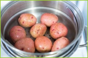 Традиционный картофельный салат - фото шаг 1