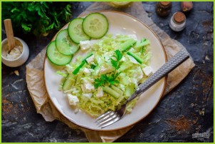 Салат с брынзой и капустой - фото шаг 6