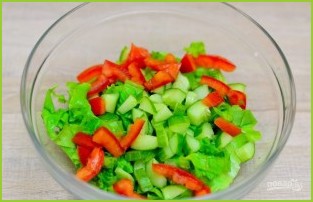 Салат с креветками без майонеза - фото шаг 3