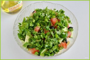 Салат с брынзой по-гречески - фото шаг 4