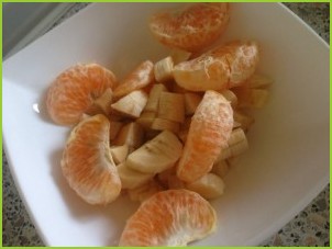 Салат из бананов и апельсинов - фото шаг 4