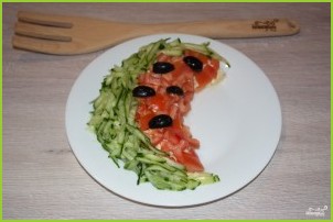 Салат в виде арбуза - фото шаг 7