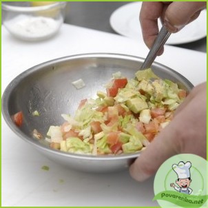 Салат с авокадо и семгой - фото шаг 8