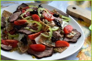 Салат с зеленым омлетом и говядиной гриль - фото шаг 7