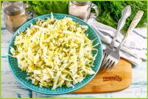 Салат с капустой и сыром - фото шаг 5