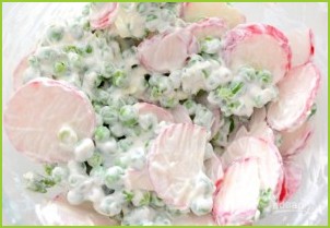Салат с редисом и зеленым горошком - фото шаг 3