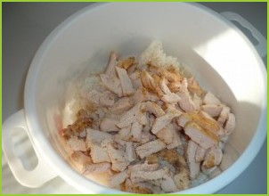 Салат с рисом и курицей - фото шаг 2