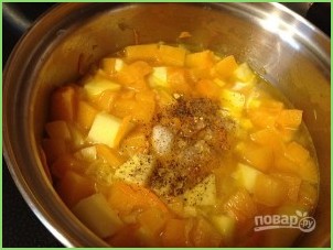 Суп-пюре с тыквой и сельдереем - фото шаг 7