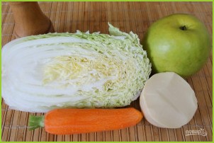 Салат с пекинской капустой и яблоком - фото шаг 1