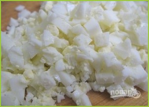Салат с рисом и солеными огурцами - фото шаг 3