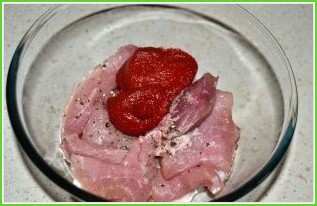 Шашлычки из свинины на шпажках в духовке - фото шаг 3